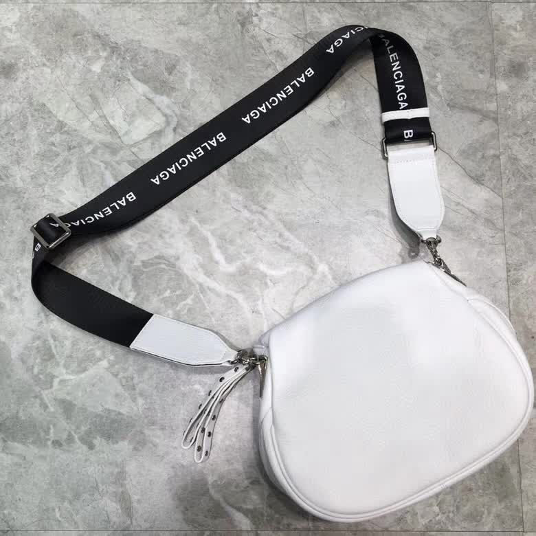 BALENCIAG巴黎世家 2018新品 斜挎包  BL1843